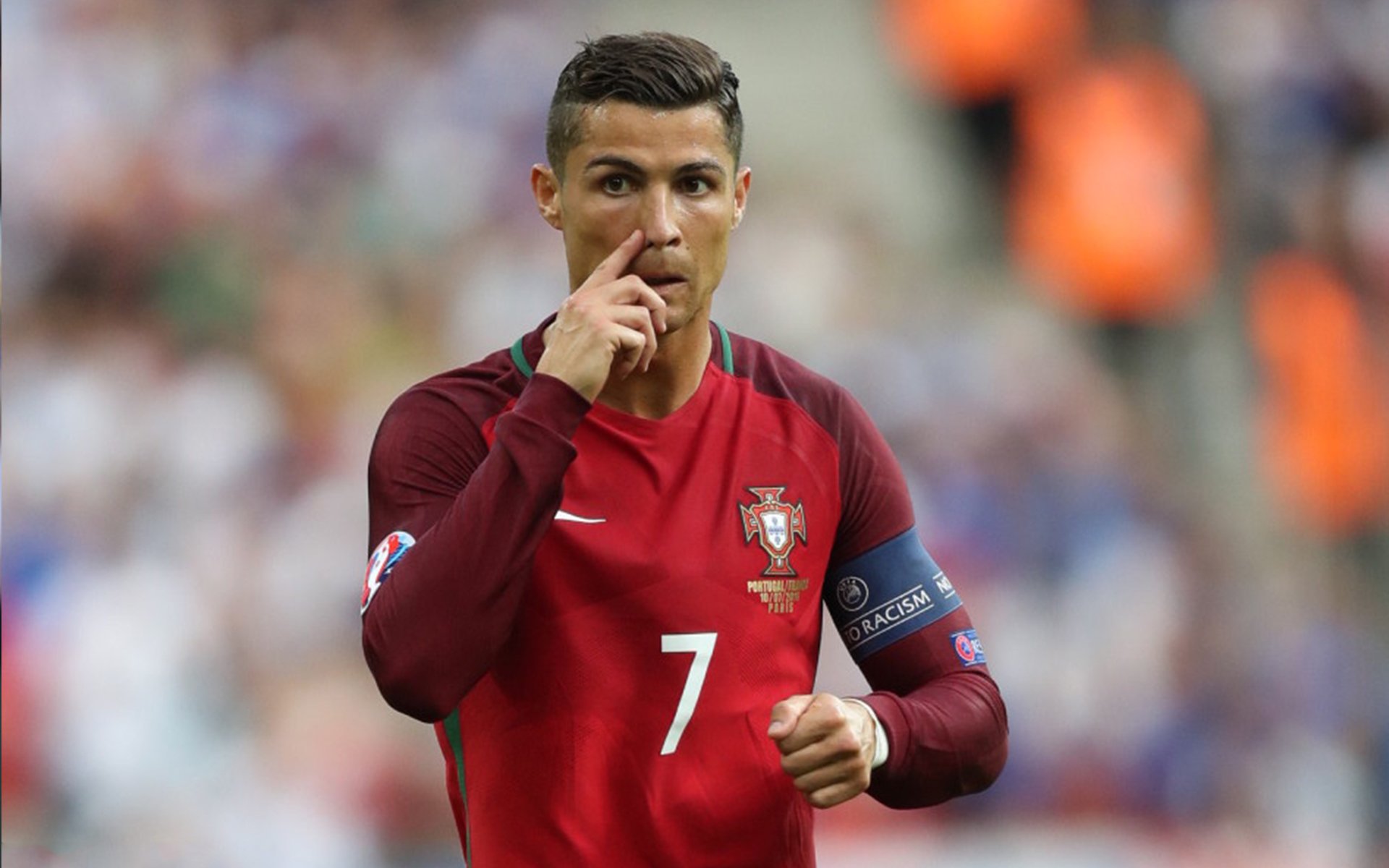 开云电竞平台-一夜2签1裁达成！詹姆斯伤情更新，湖人遭遇黑哨，勇士小麻烦，詹姆斯受伤后的湖人